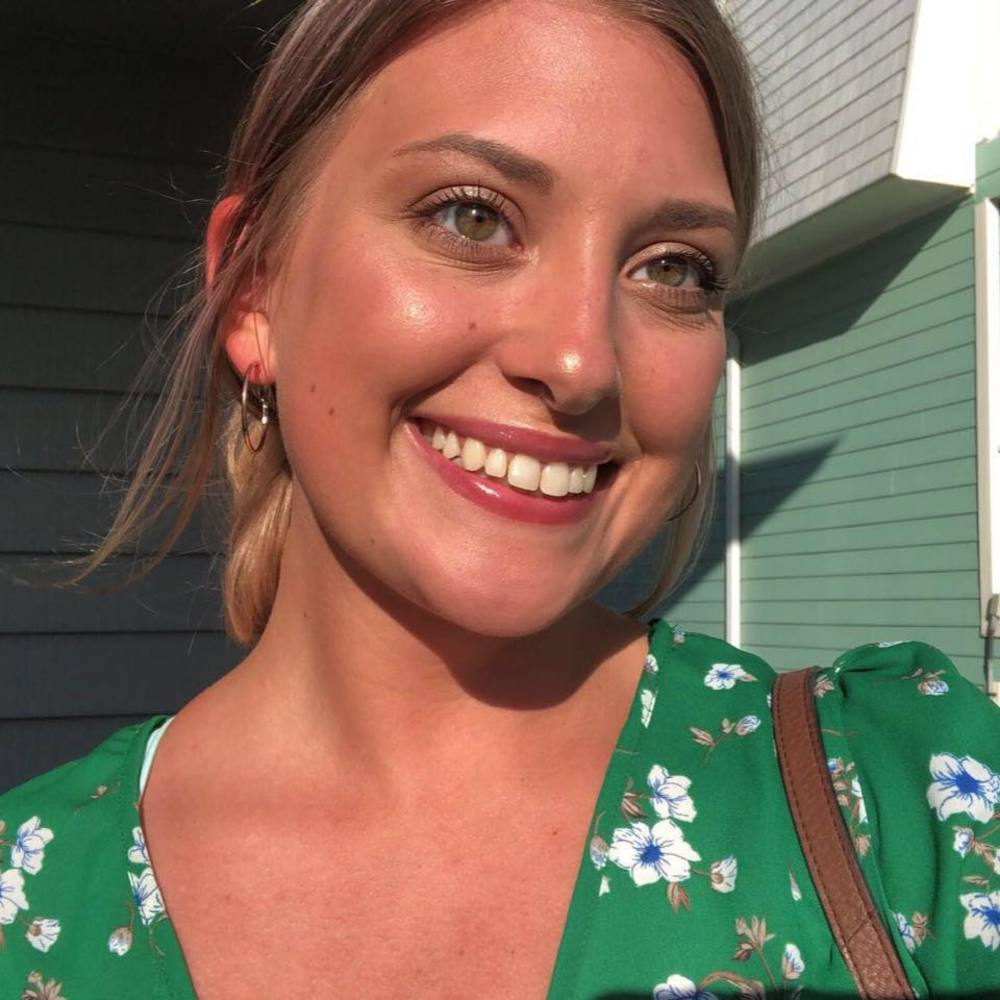 Meet your Posher, Hannah